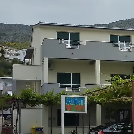 Apartment Ivica Martic