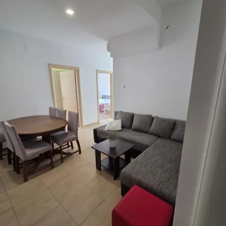 Ivica Martic Apartment *