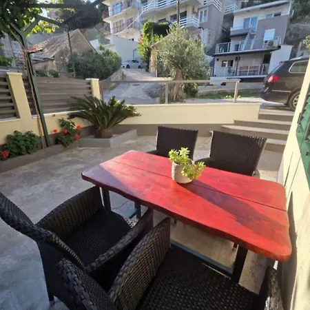 Apartment Ivica Martic *
